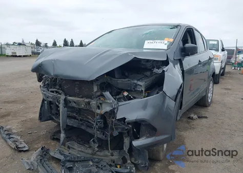 2017 Ford Escape S z USA, uszkodzony, nr VIN 1FMCU0F72HUC11531